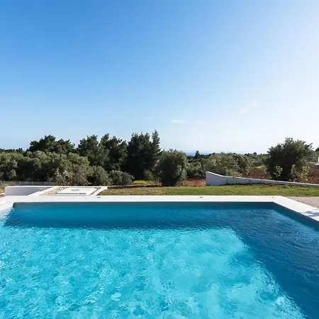 Theeta Pefko - Halkidiki Metamorfosi (Sithonia)